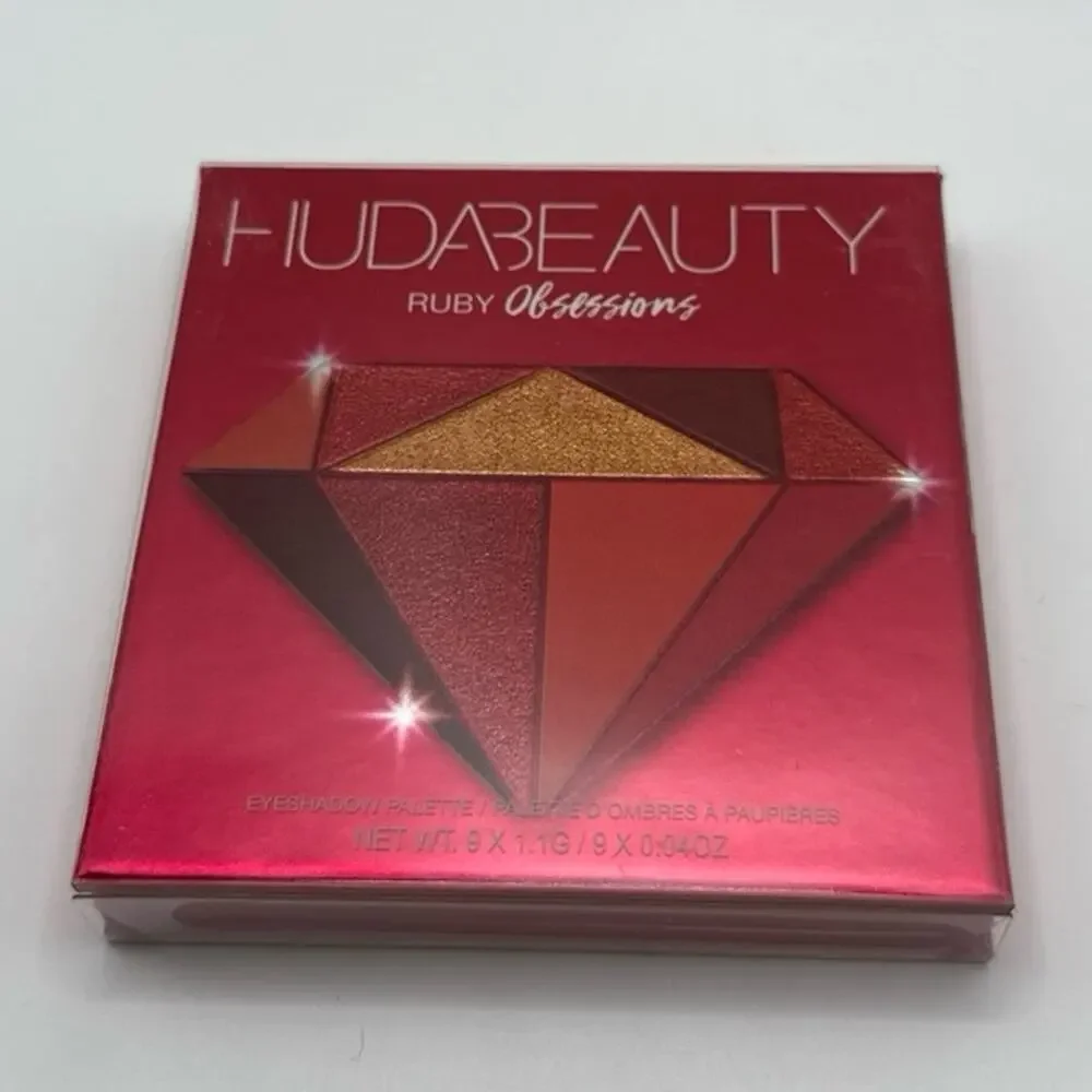 HUDA BEAUTY RUBY Obsession Eyeshadow Palette 9 shades 1.1G 0.04oz